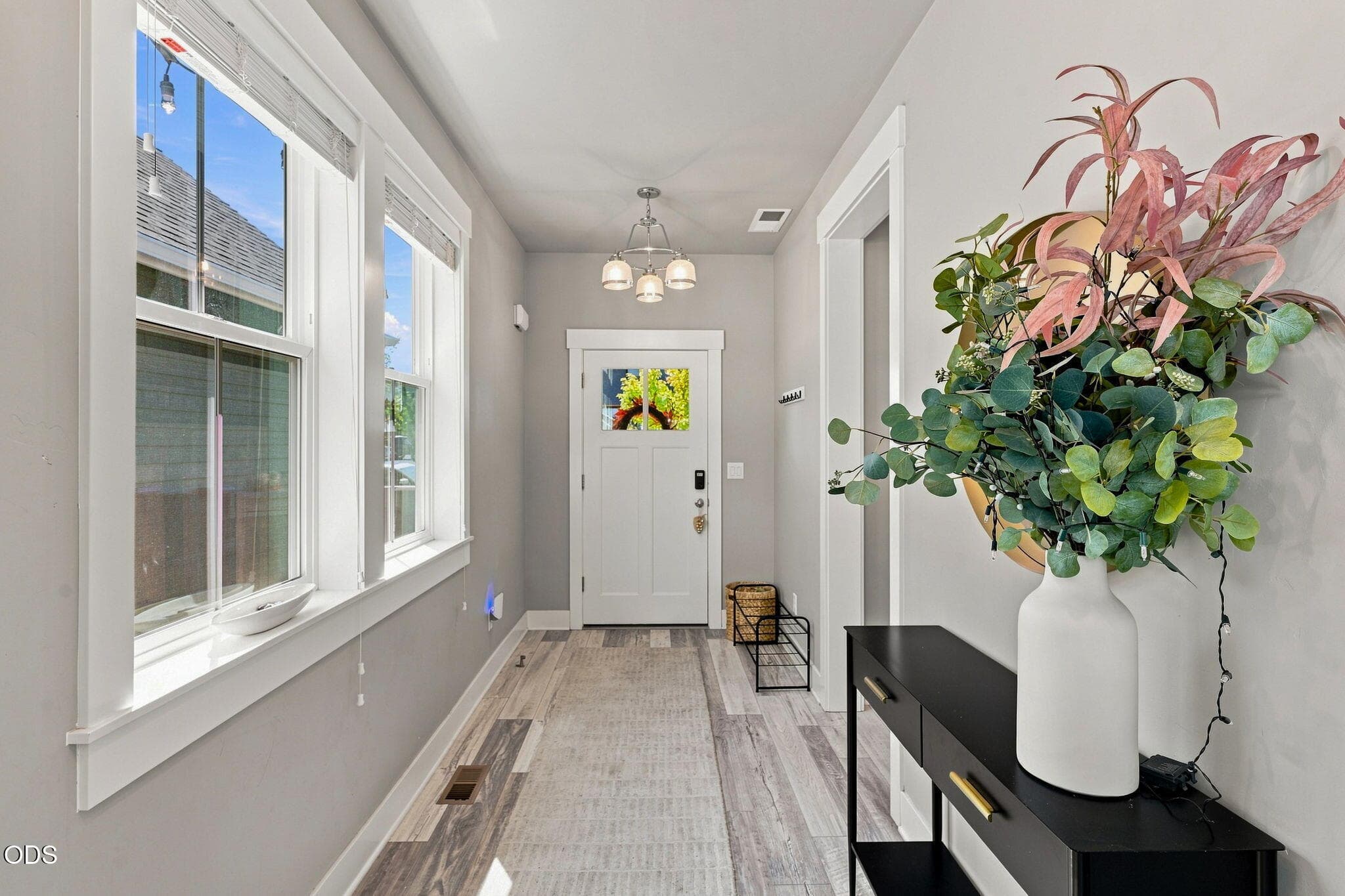 Photo 4 of 2736 NW Ordway Avenue