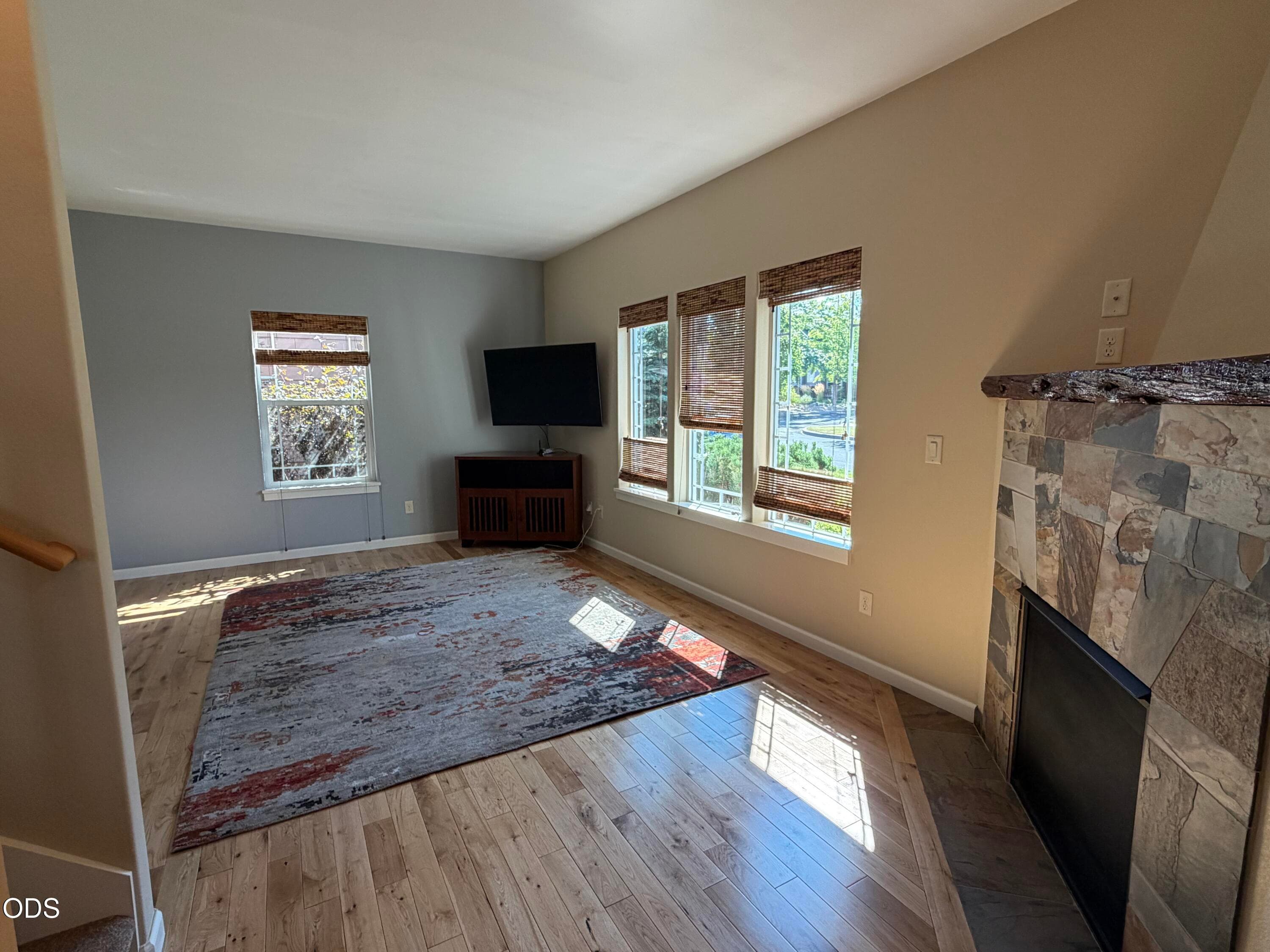 Photo 3 of 2750 NE Great Horned Place