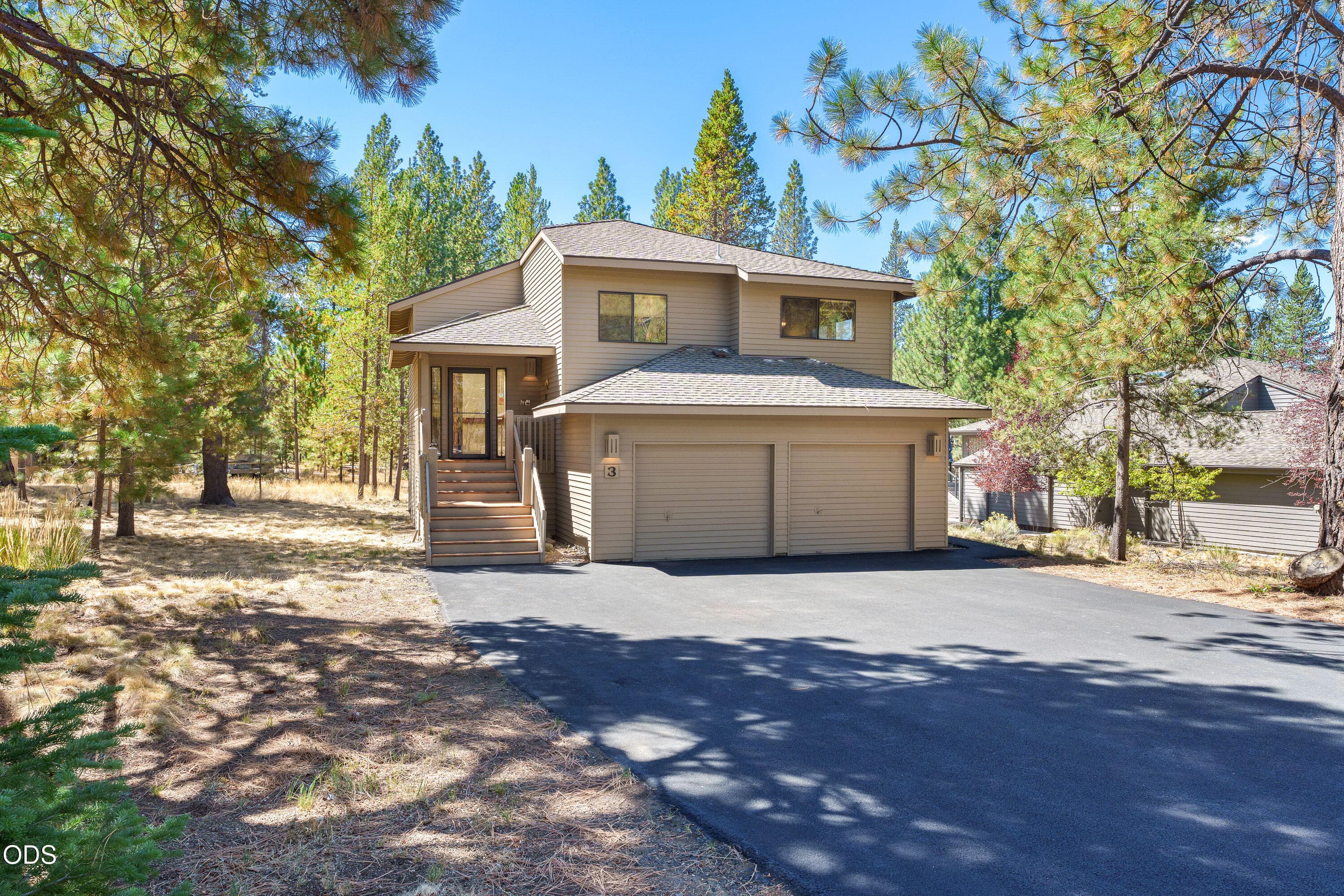 Photo 2 of 17855 3 Lava Butte Lane