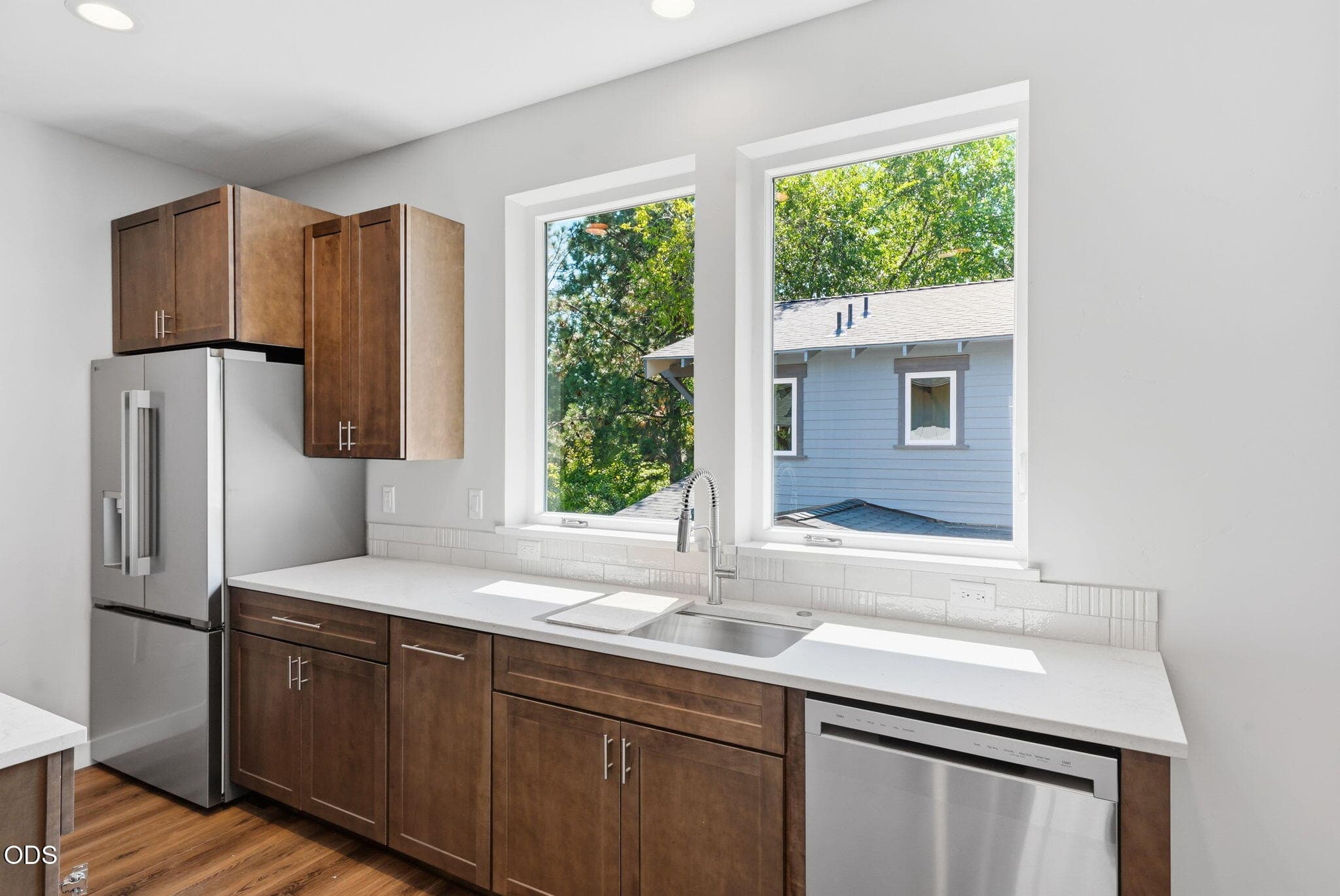 Photo 39 of 1548 NW Elgin Avenue, 1 & 2