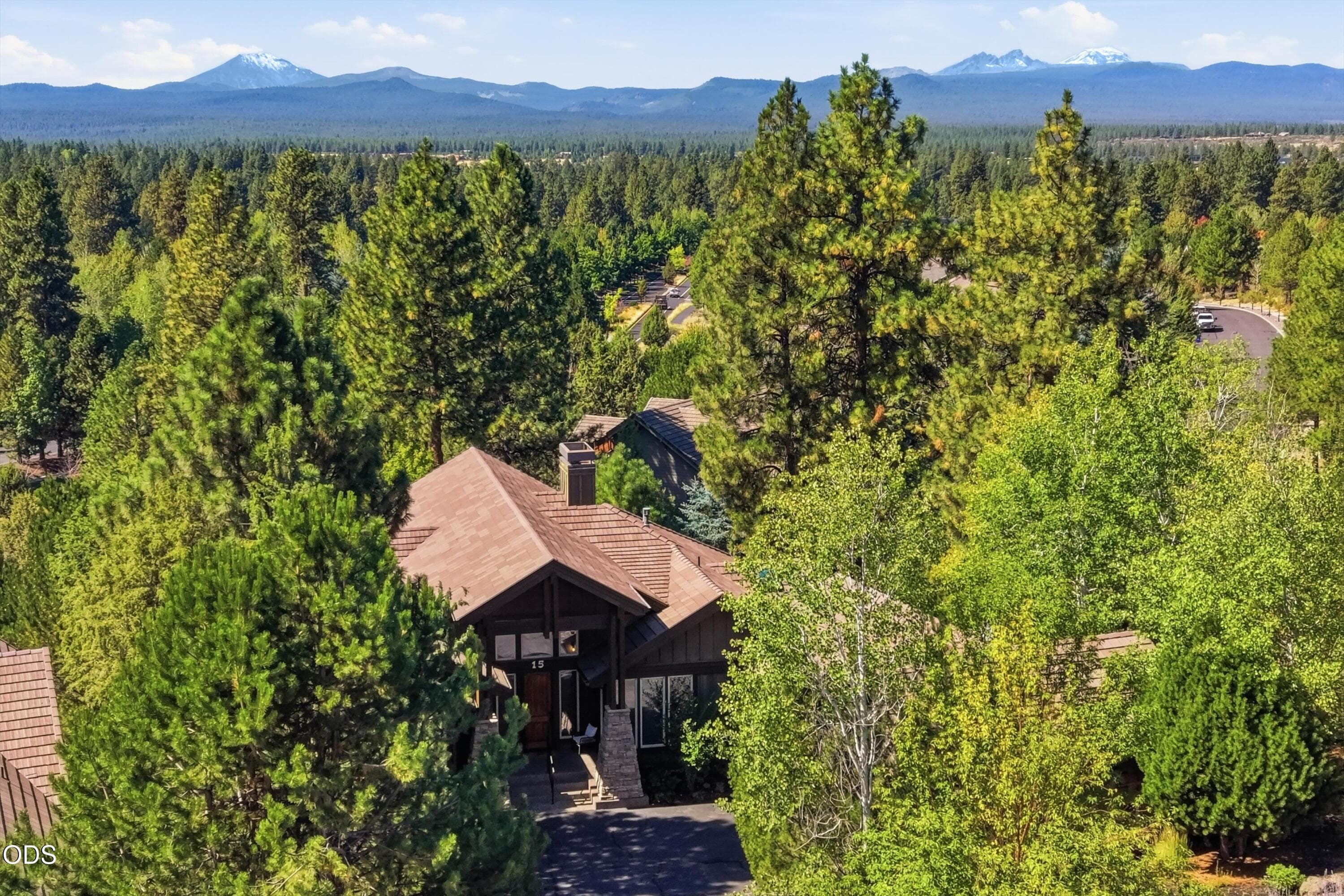 Photo 3 of 15 SW Quail Butte Place