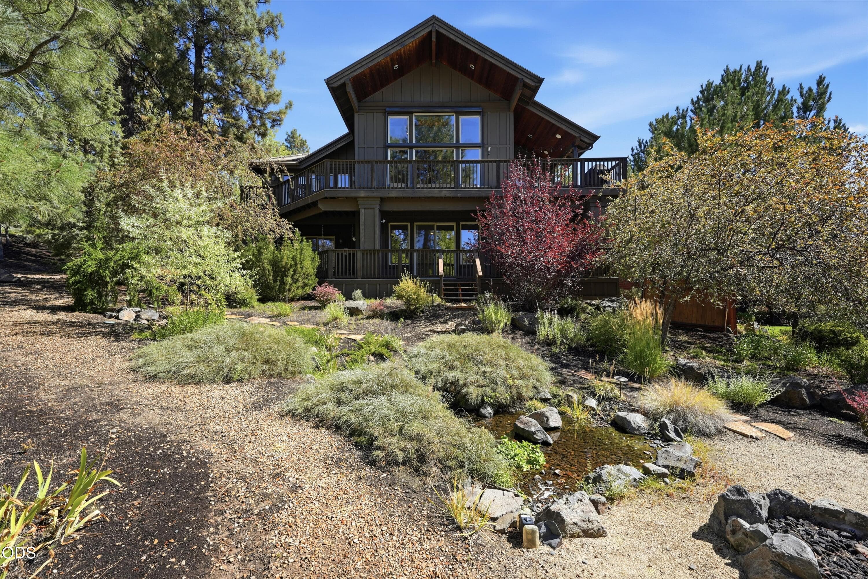 Photo 2 of 15 SW Quail Butte Place
