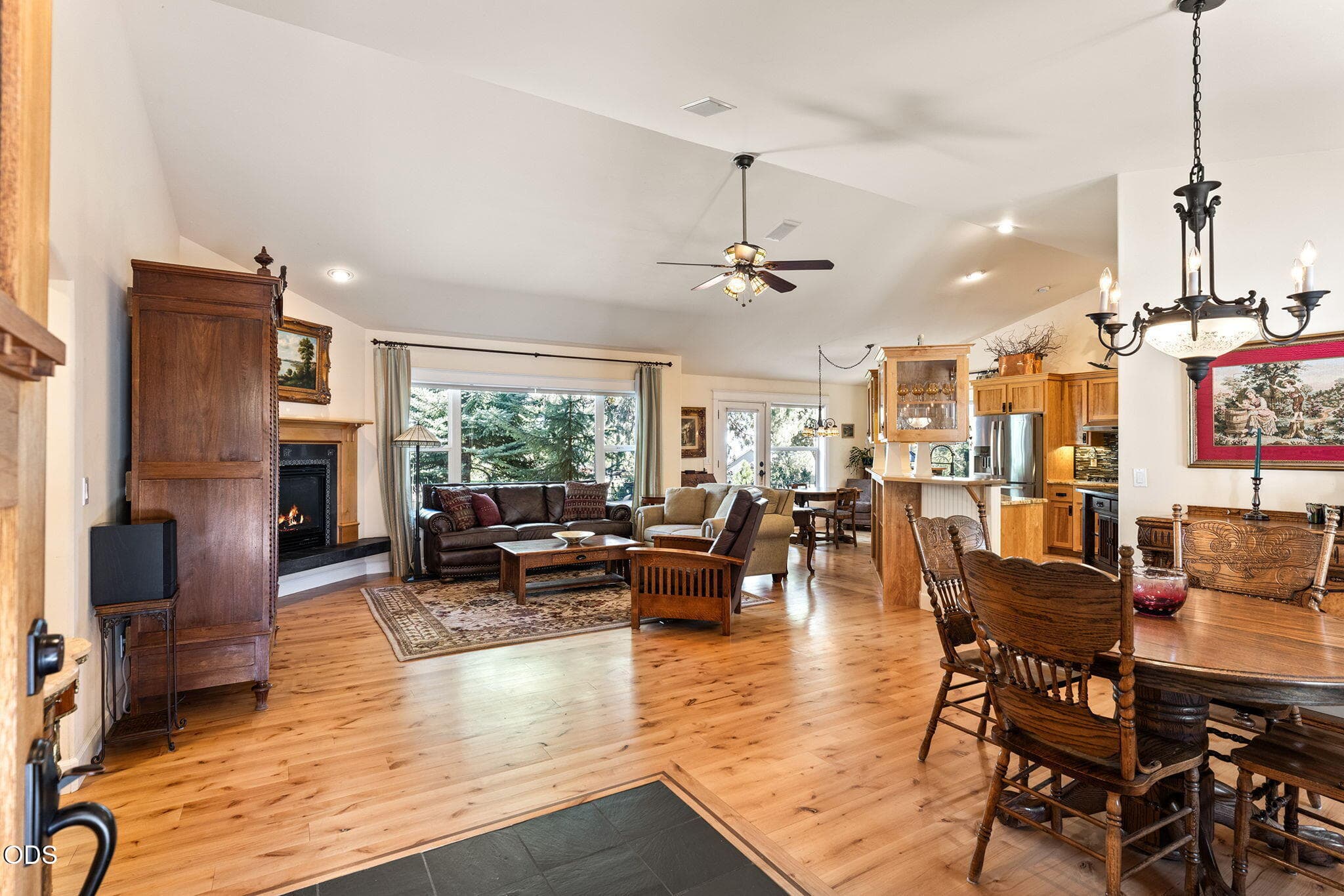 Photo 4 of 2964 NW Fairway Heights Drive