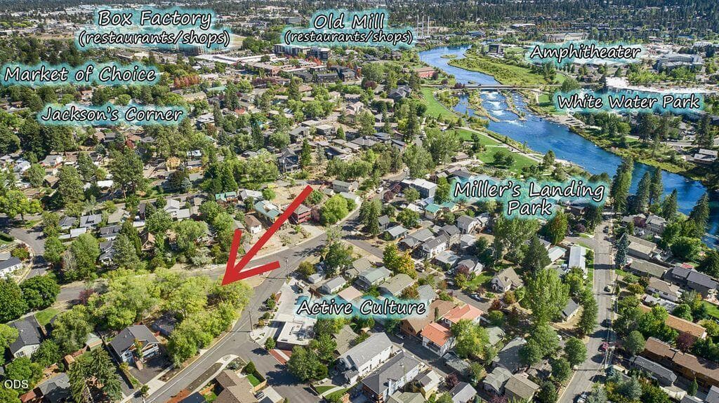 Photo 2 of 320 NW Riverside Boulevard