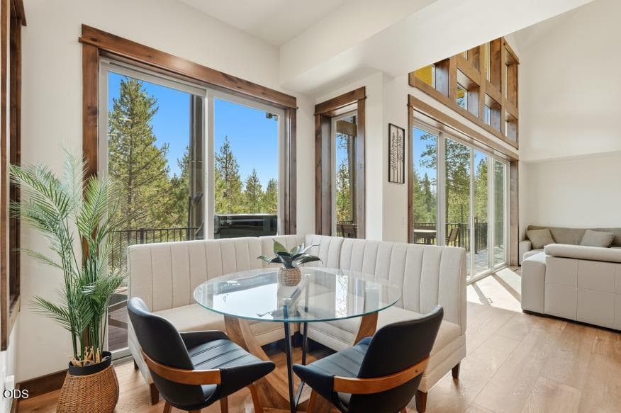 Photo 4 of 57624 Red Alder Lane, 7