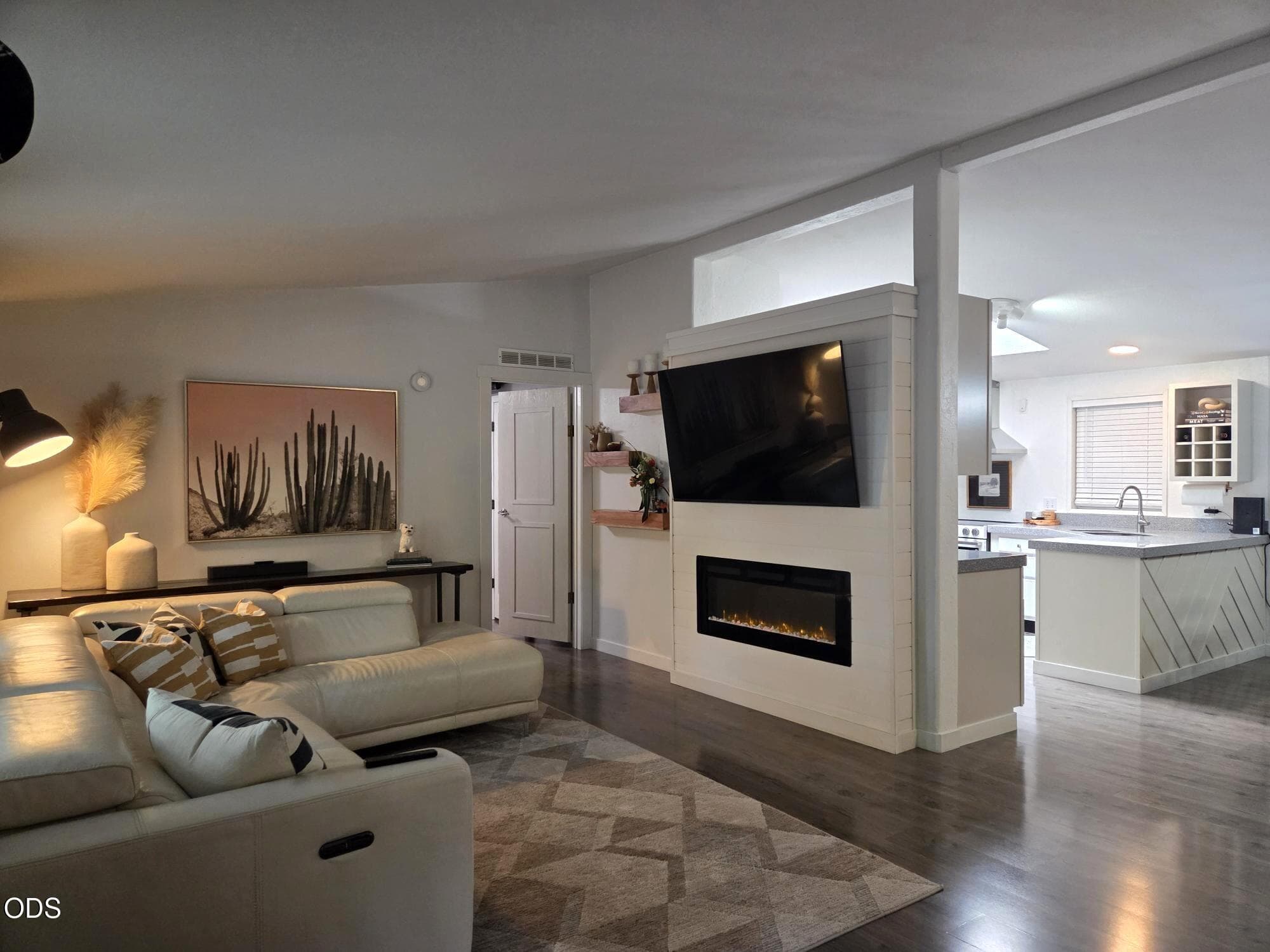 Photo 4 of 61014 Tuscany Drive