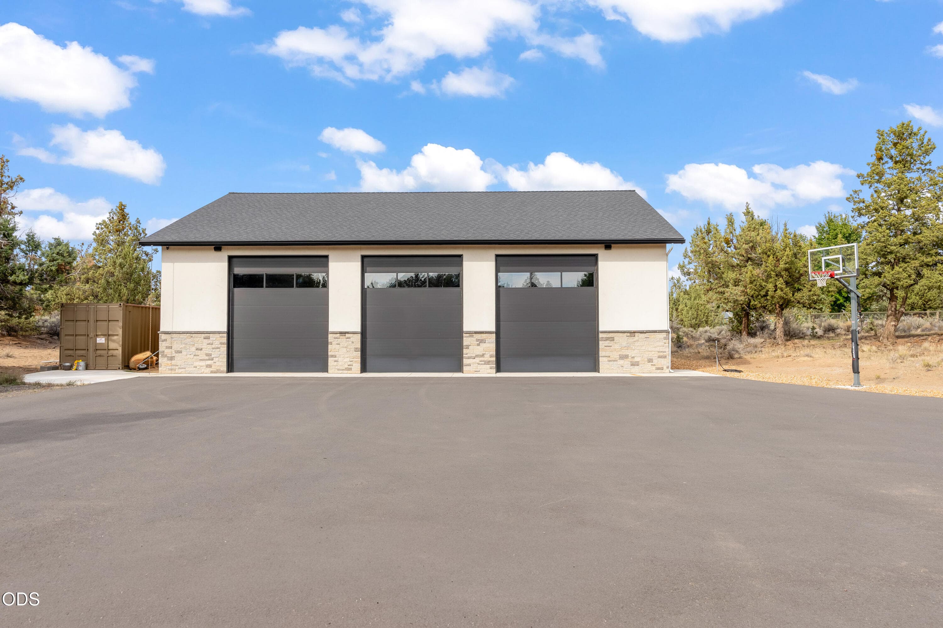 Photo 40 of 62825 Montara Drive