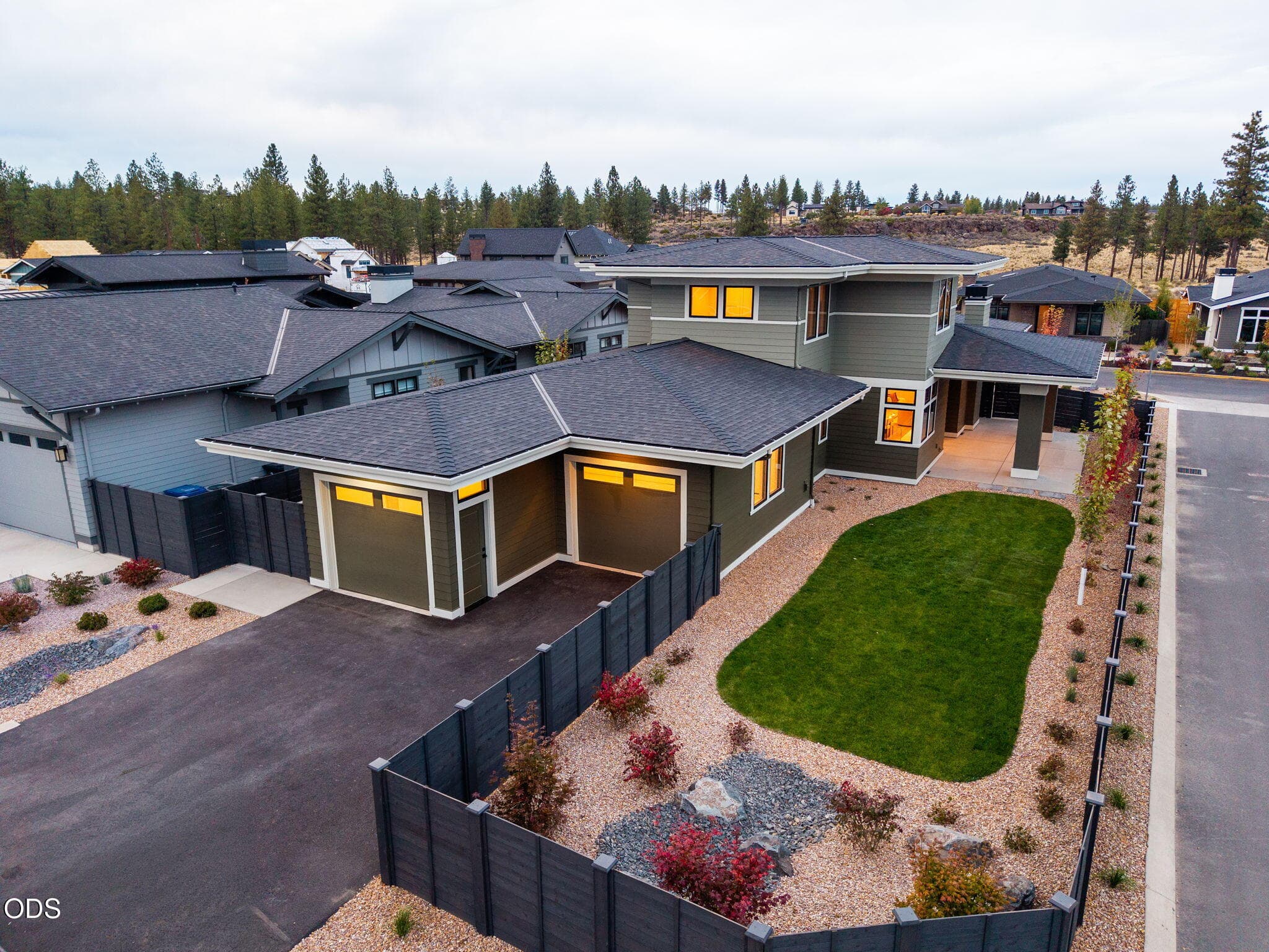 Photo 2 of 3369 NW Celilo Lane, Lot 281