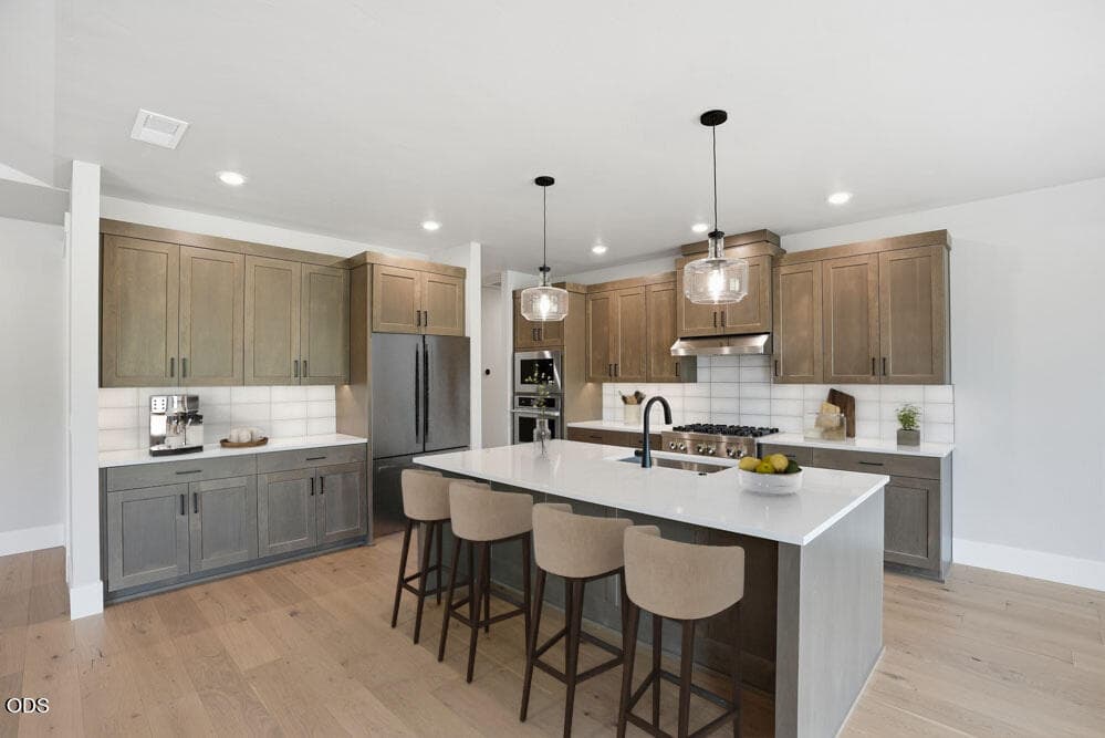 Photo 4 of 1319 NW Ochoa Drive