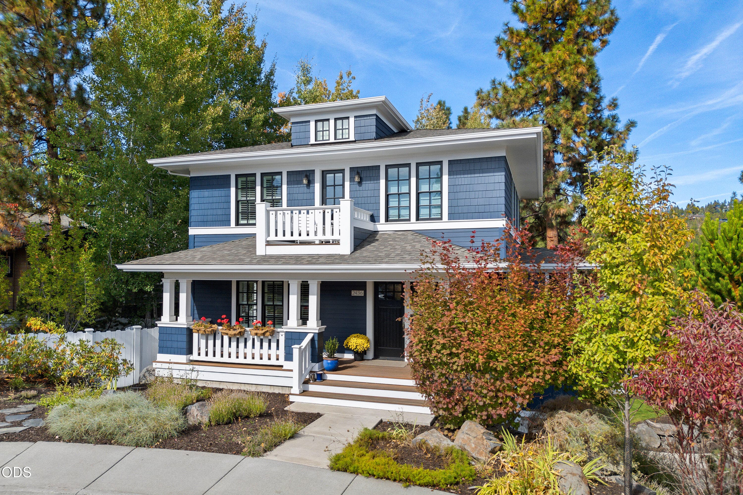 Photo 4 of 2436 NW Sacagawea Lane