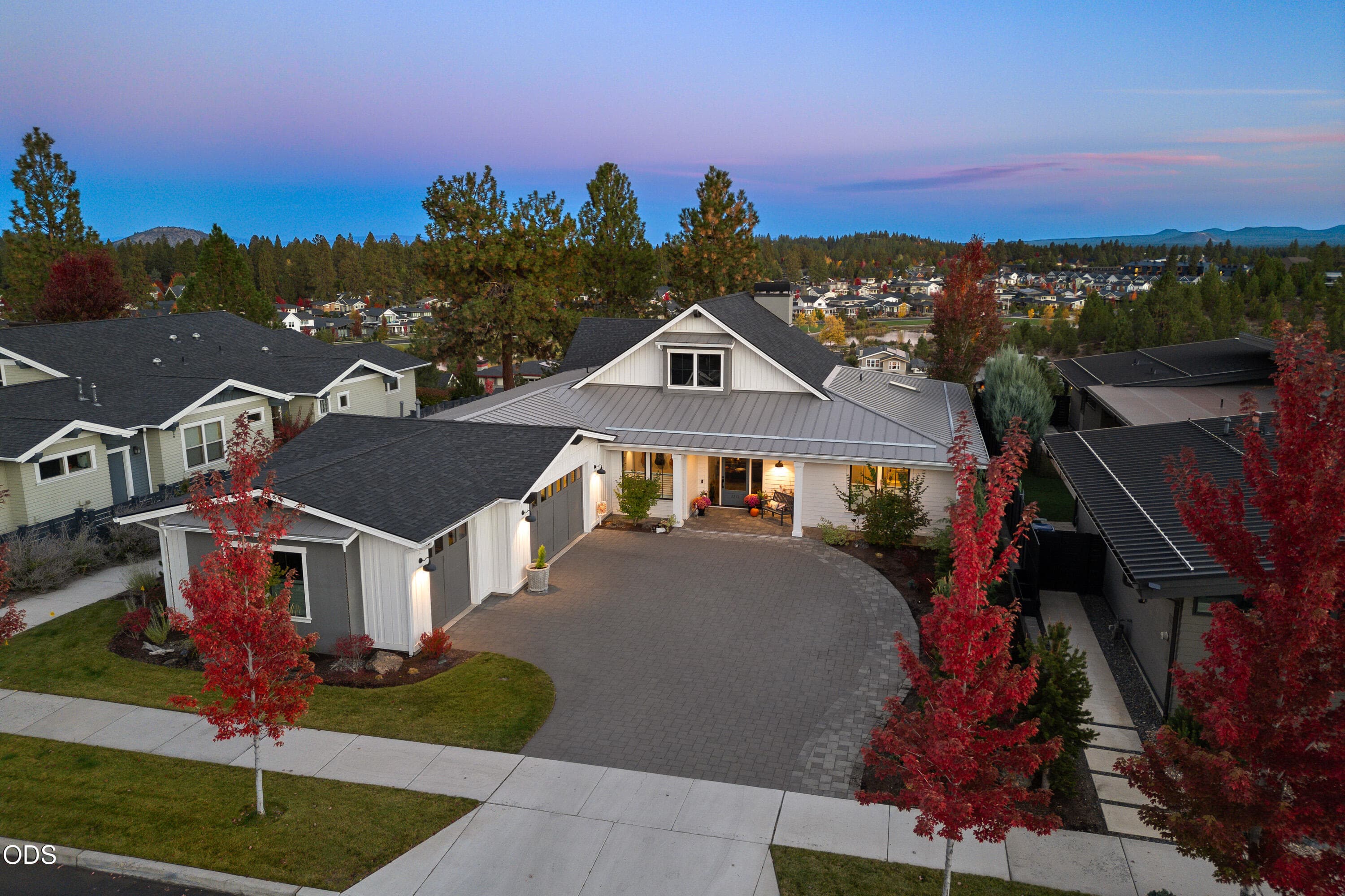 Photo 4 of 2971 NW Celilo Lane