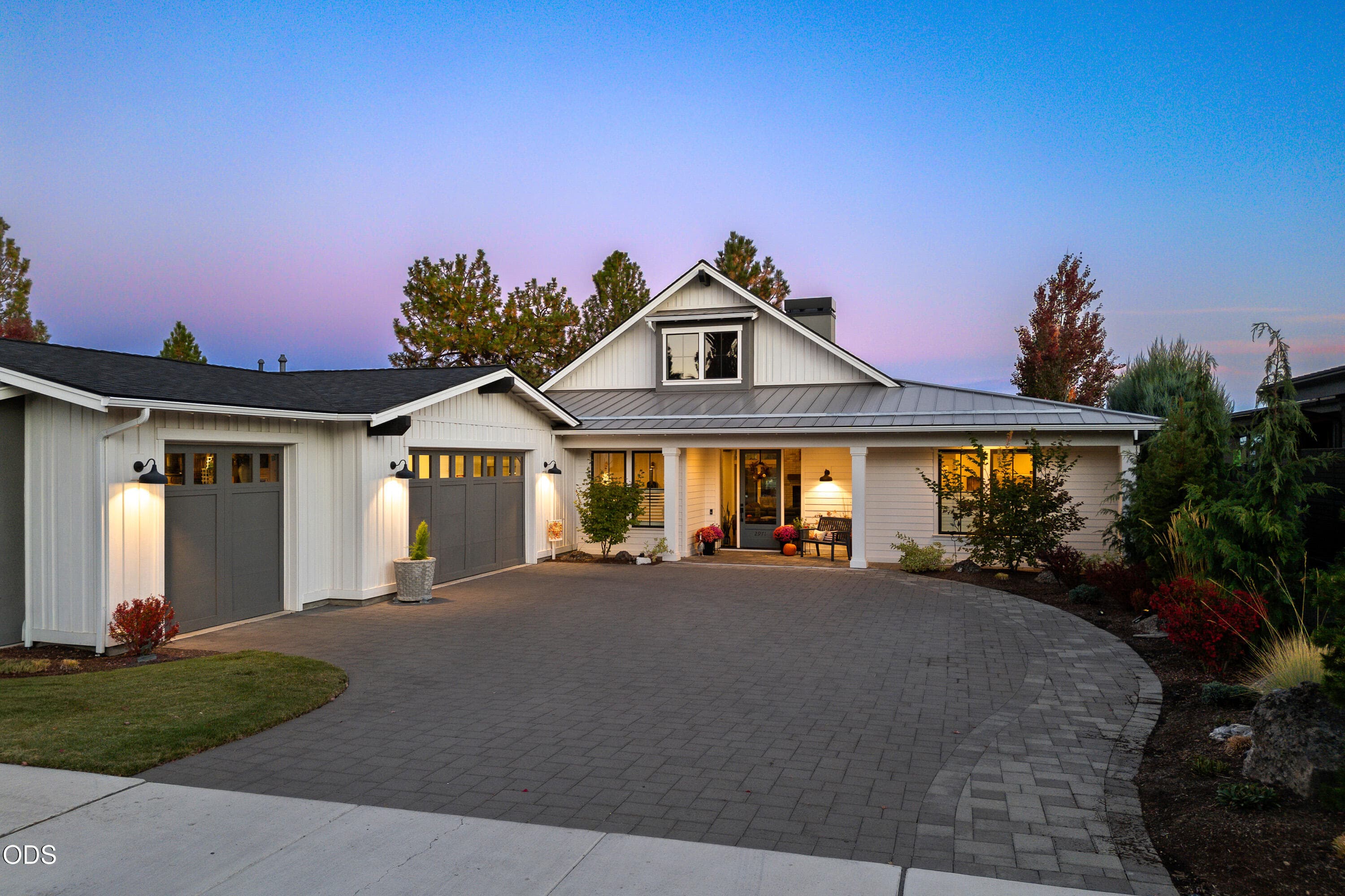 Photo 2 of 2971 NW Celilo Lane